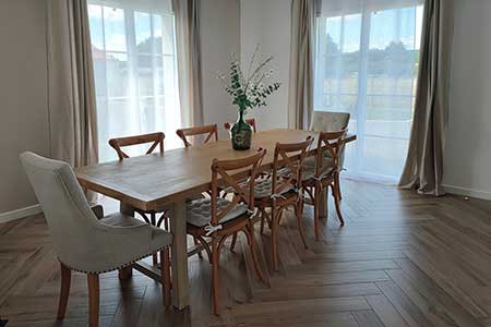 Salle du petit déjeuner| Chambre d'hôtes location vacances ou cures aux thermes de Saujon Royan Saintes Charente Maritime | La Parenthèse Cormillonne